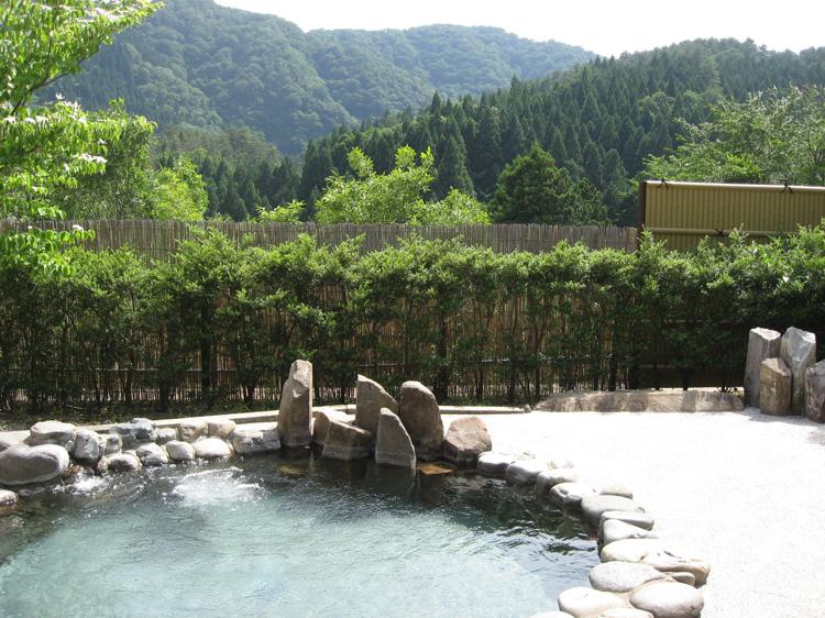 関西7選 キャンプも花見も楽しみたい 花見もできるキャンプ場を一挙紹介 キャンプ情報メディア キャンプバルーン