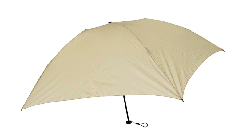 アウトドアにおすすめの折りたたみ傘7選 一緒にあれば便利なグッズもご紹介 キャンプ情報メディア キャンプバルーン