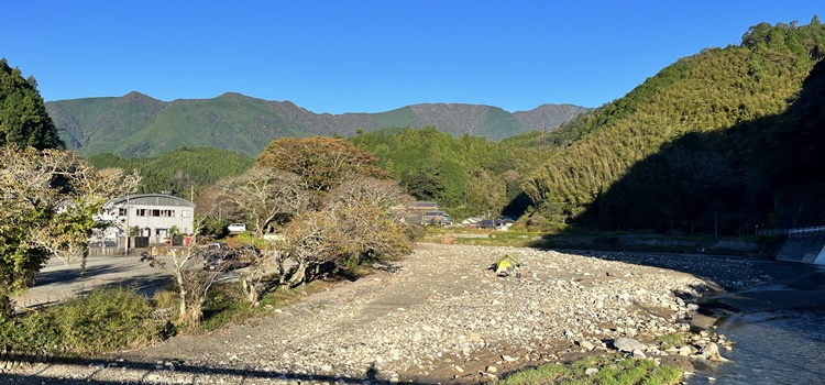 静岡 土村キャンプ場紹介 予約不要で無料のオートサイト キャンプ情報メディア キャンプバルーン